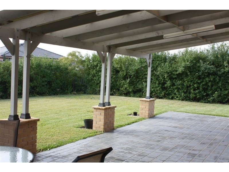 5 Broadlands Avenue, Glenmore Park NSW 2745