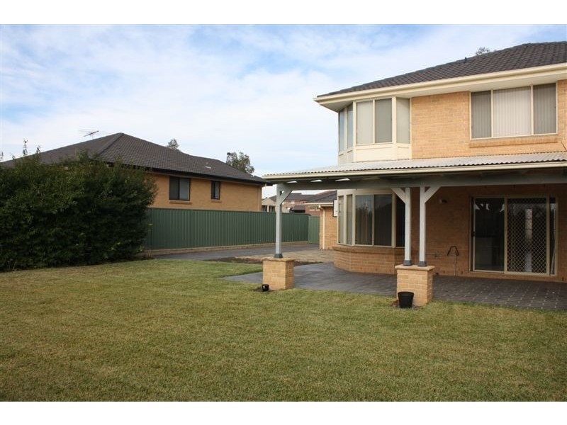 5 Broadlands Avenue, Glenmore Park NSW 2745