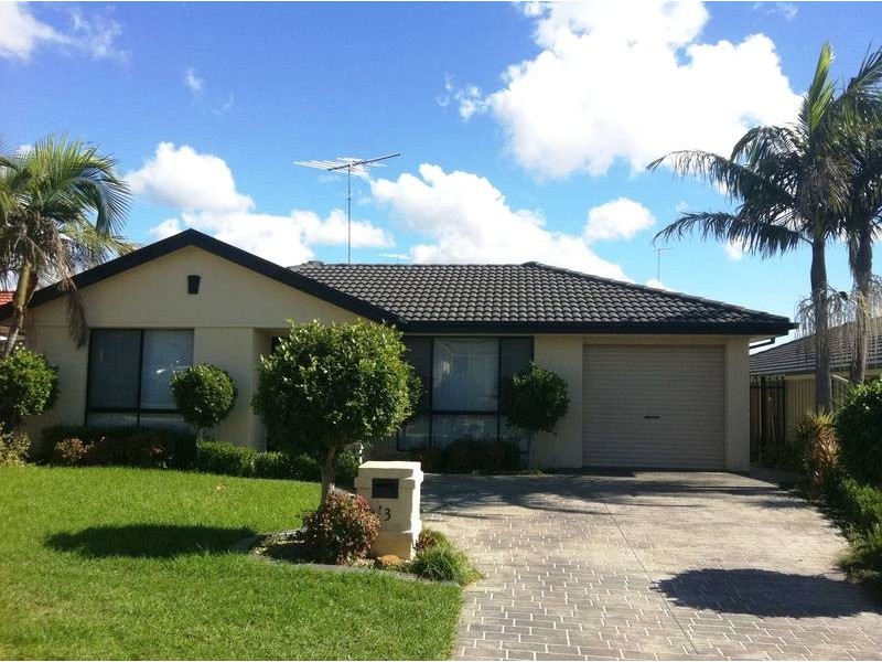 13 Winna Place, Glenmore Park NSW 2745