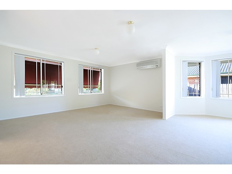 40 Kiber Drive, Glenmore Park NSW 2745