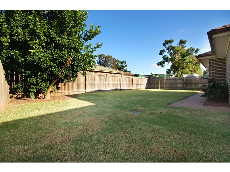 40 Kiber Drive, Glenmore Park NSW 2745