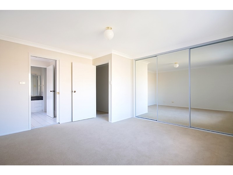 40 Kiber Drive, Glenmore Park NSW 2745