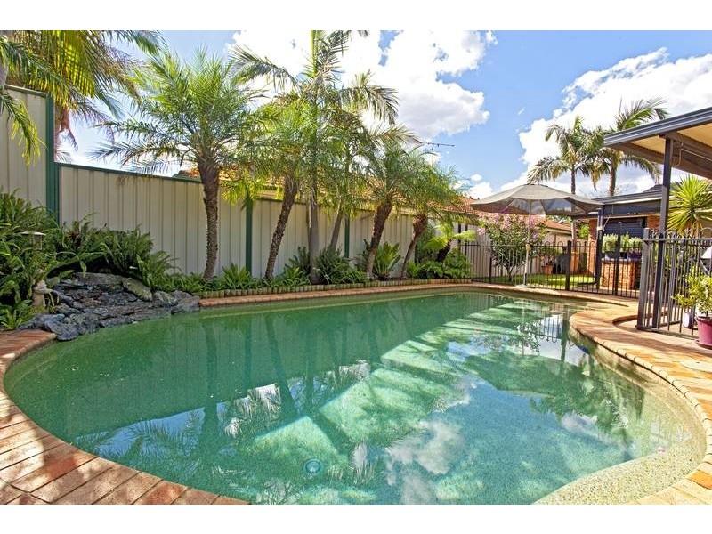 10 Bursaria Crescent, Glenmore Park NSW 2745