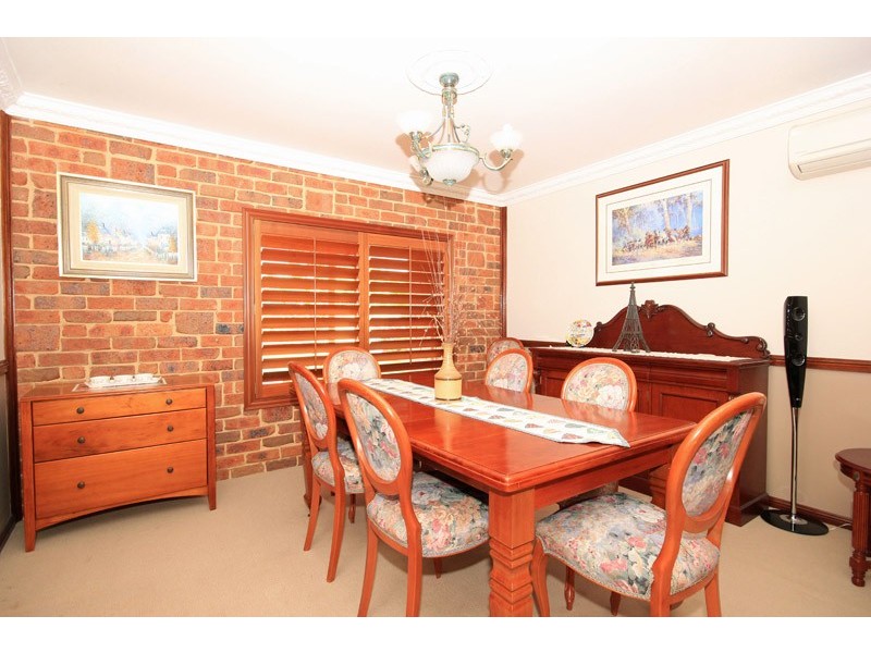 12 Giles Close, Glenmore Park NSW 2745