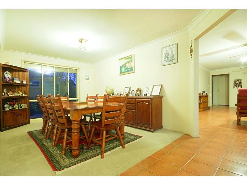 6 Yenna Place, Glenmore Park NSW 2745