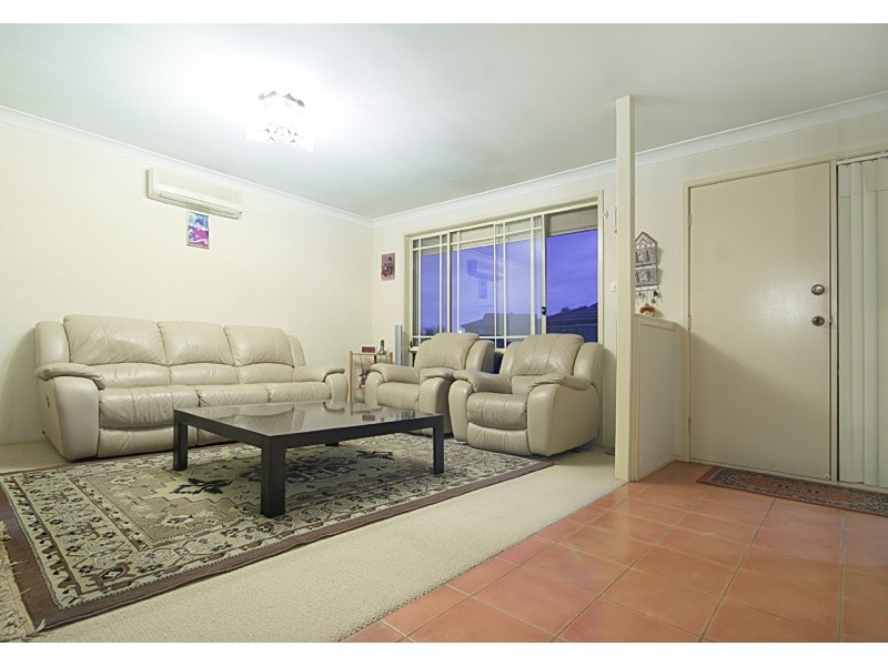 6 Yenna Place, Glenmore Park NSW 2745