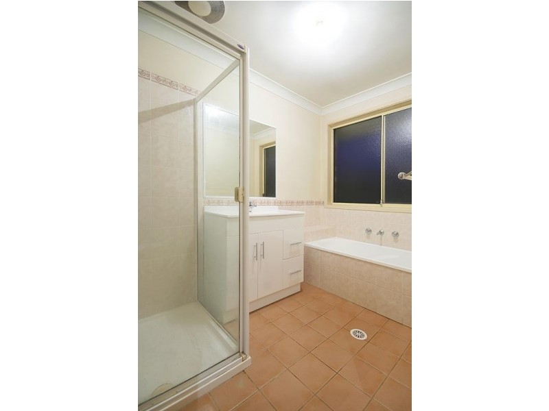 6 Yenna Place, Glenmore Park NSW 2745