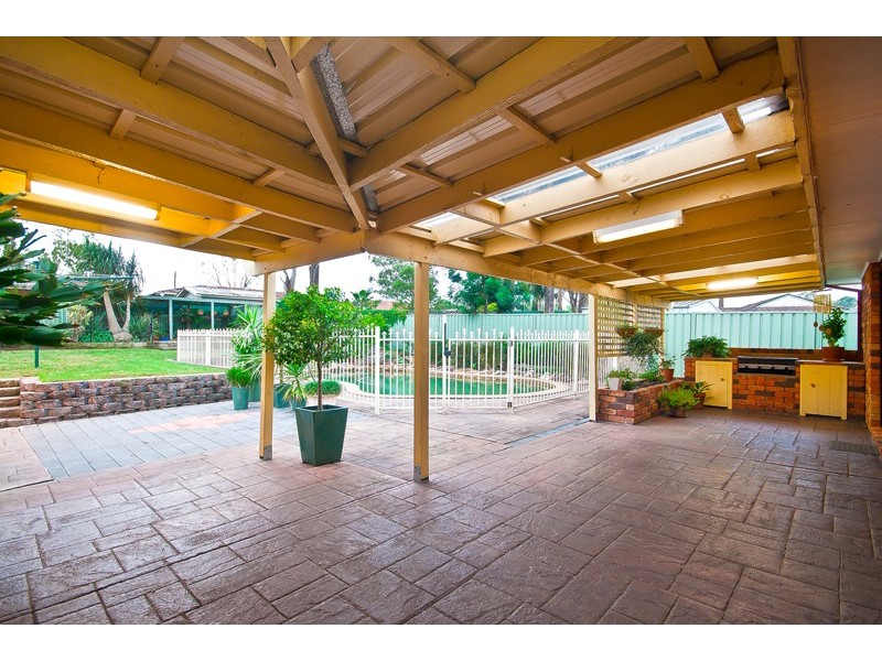8 Wallis Glen, Cranebrook NSW 2749