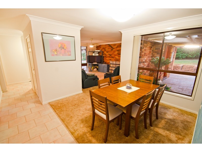 8 Wallis Glen, Cranebrook NSW 2749