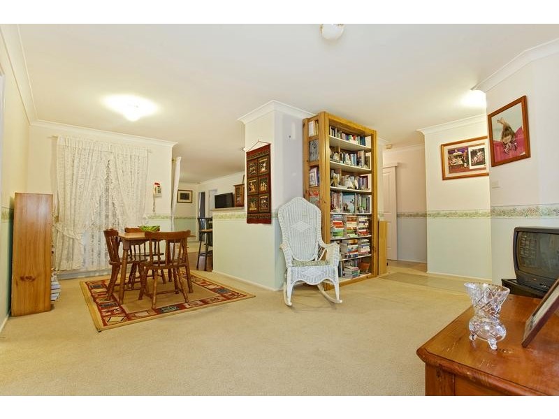 64 Woodlands Drive, Glenmore Park NSW 2745