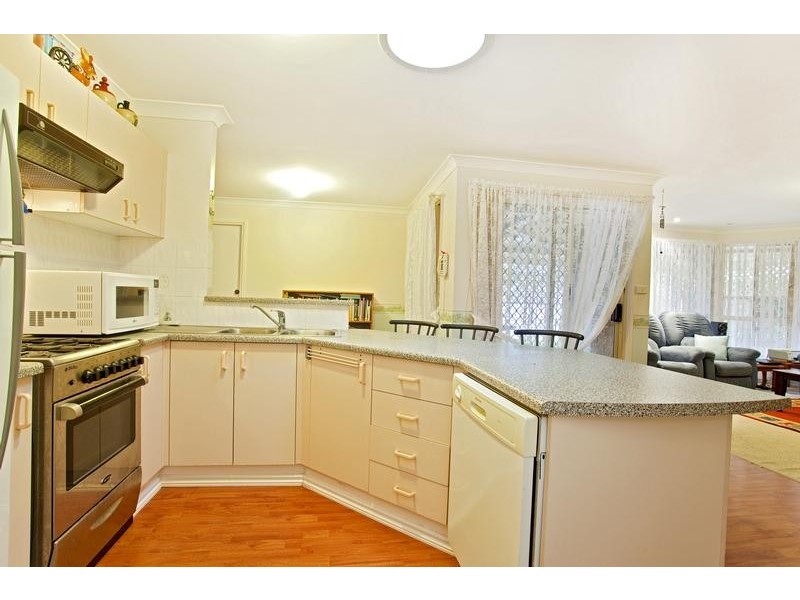 64 Woodlands Drive, Glenmore Park NSW 2745