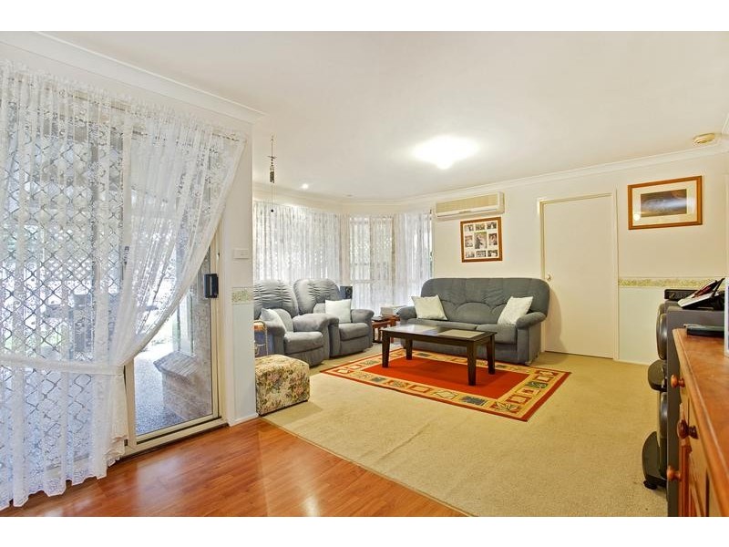 64 Woodlands Drive, Glenmore Park NSW 2745