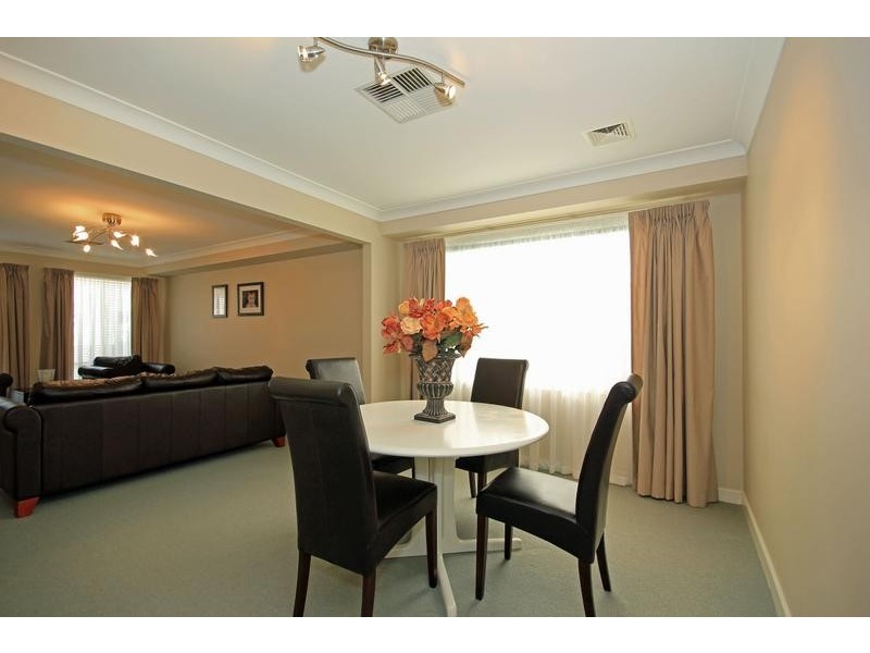 19 Birkdale Circuit, Glenmore Park NSW 2745