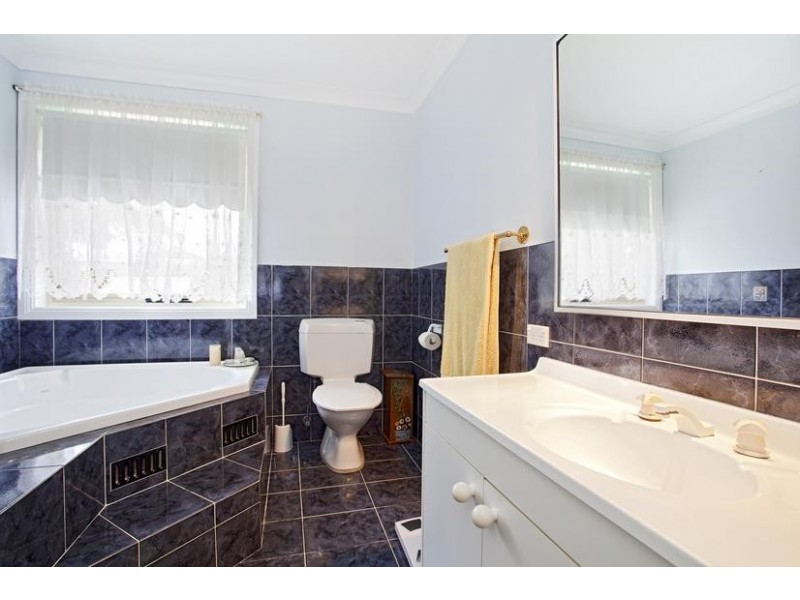 1 Daffodil Place, Glenmore Park NSW 2745
