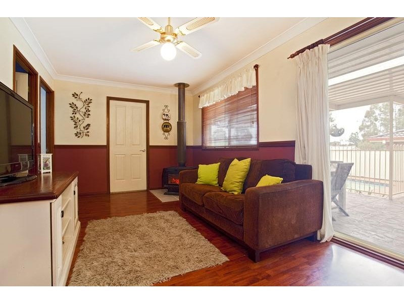 7 Tuga Place, Glenmore Park NSW 2745