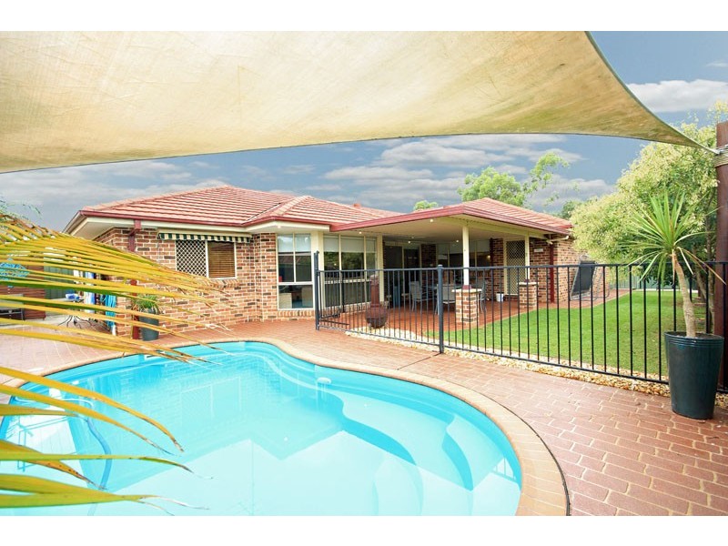 27 Laguna Drive, Glenmore Park NSW 2745