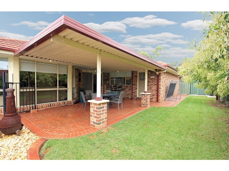 27 Laguna Drive, Glenmore Park NSW 2745