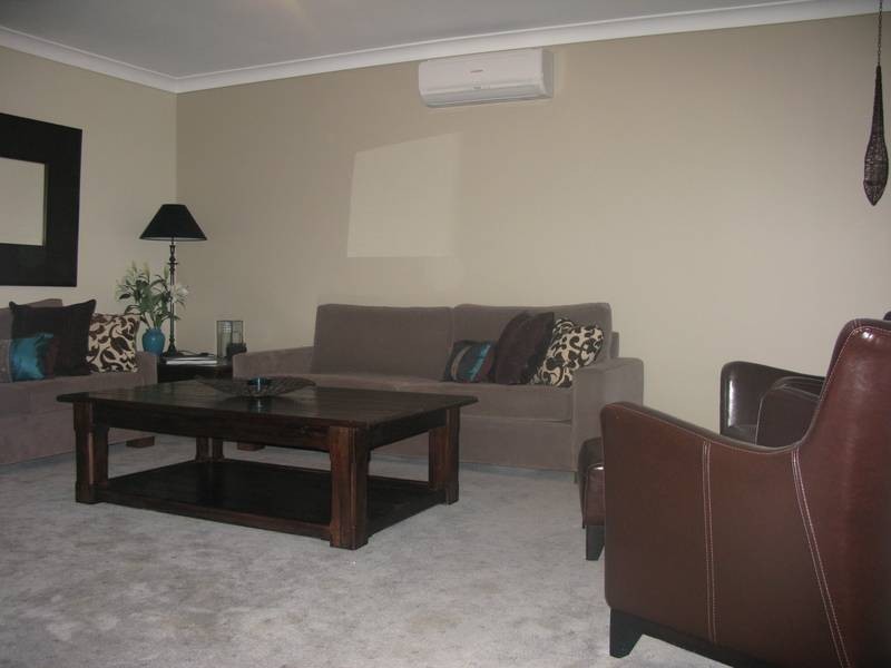 60 Sir John Jamison Drive, Glenmore Park NSW 2745