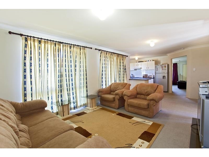 39 Nindi Crescent, Glenmore Park NSW 2745