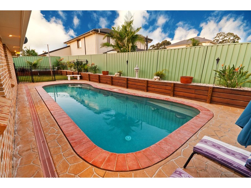 94 Glengarry Drive, Glenmore Park NSW 2745