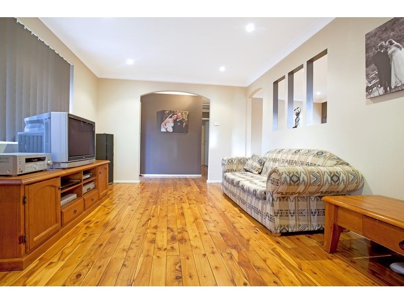 44 Sutton Road, Cambridge Park NSW 2747