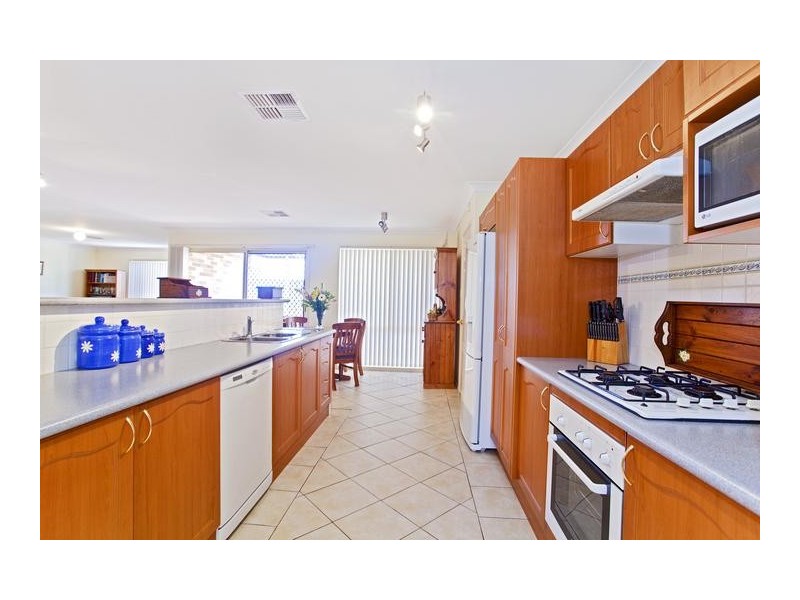 50 Ridgetop Drive, Glenmore Park NSW 2745