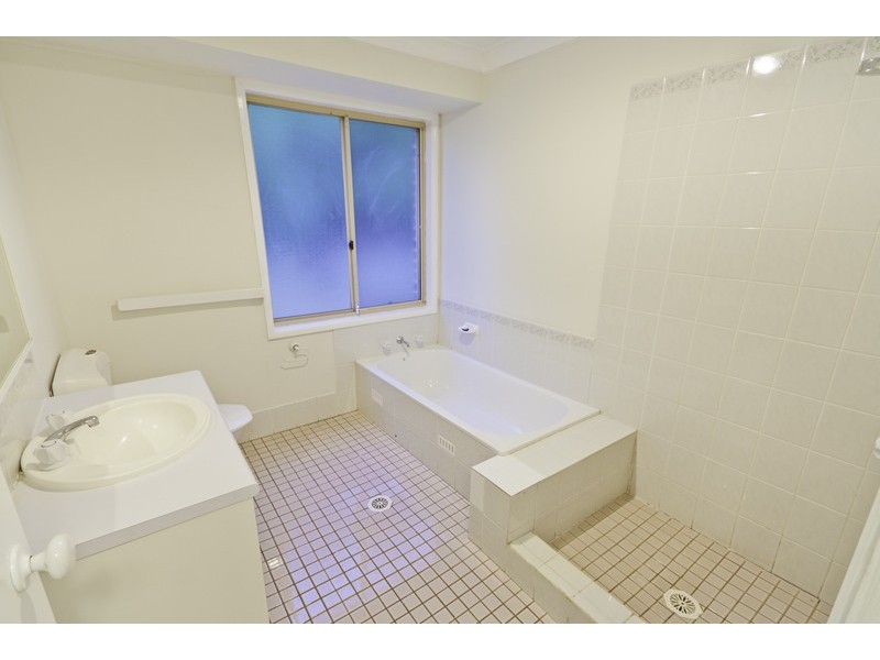 12 Paperbark Close, Glenmore Park NSW 2745