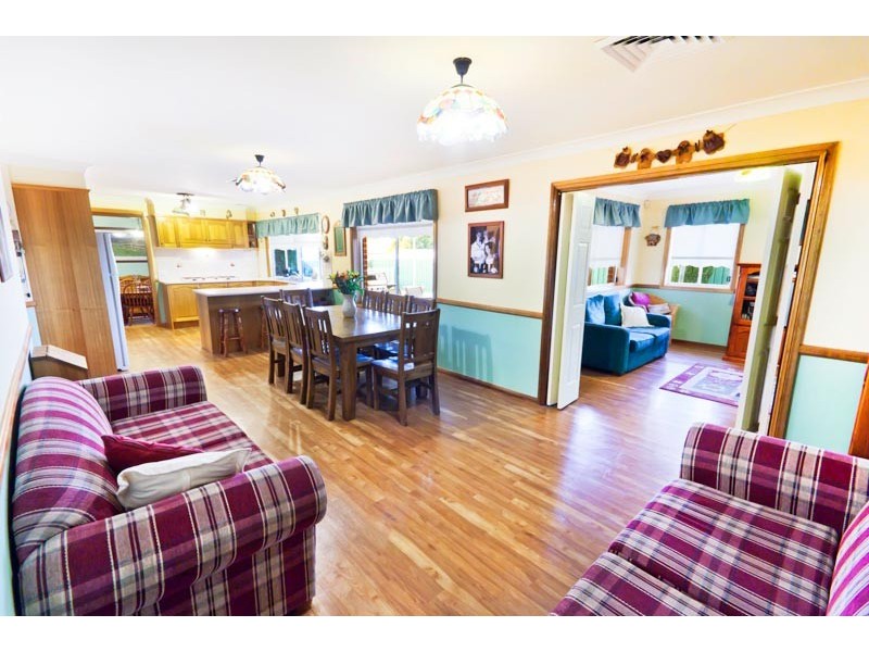 4 Bayldon Place, Glenmore Park NSW 2745