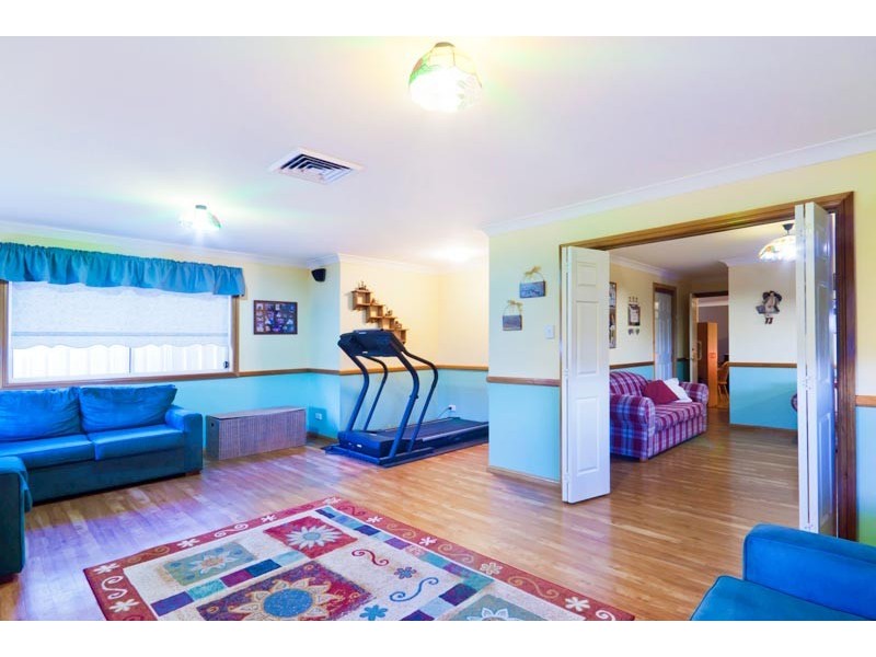 4 Bayldon Place, Glenmore Park NSW 2745
