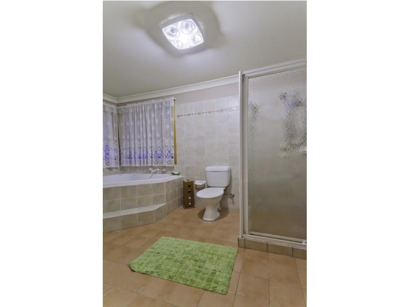 4 Bayldon Place, Glenmore Park NSW 2745