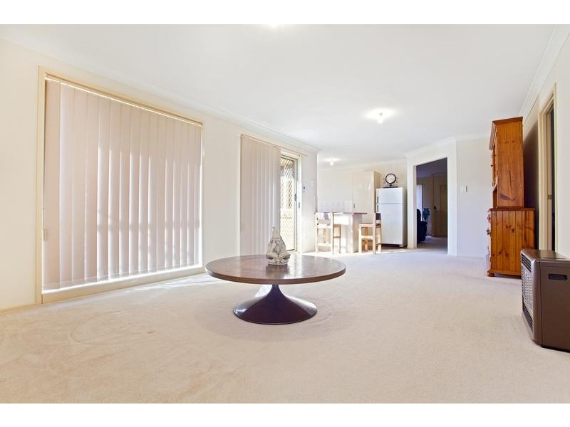 5 Castlerock Avenue, Glenmore Park NSW 2745