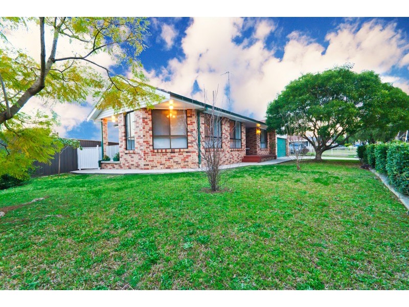 22 Racecourse Road, South Penrith NSW 2750
