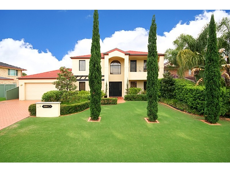 17 Birkdale Circuit, Glenmore Park NSW 2745