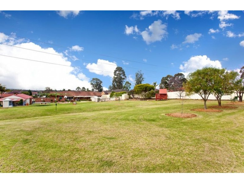 8 Prunus Close, Glenmore Park NSW 2745
