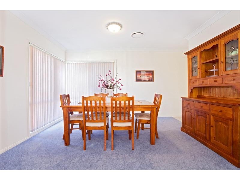 8 Roseville Terrace, Glenmore Park NSW 2745
