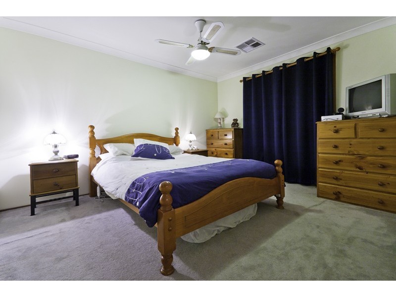 4 Azalea Court, Glenmore Park NSW 2745