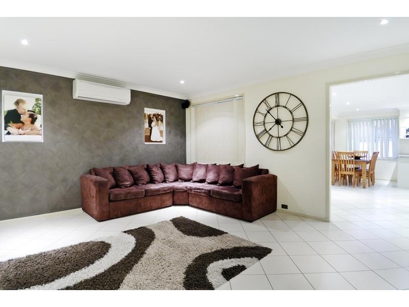 31 Dungara Crescent, Glenmore Park NSW 2745