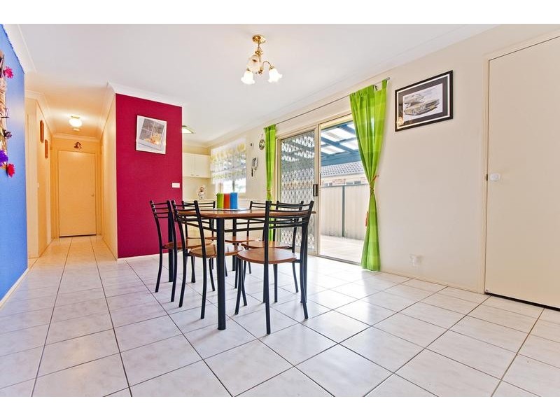 27 Pardalote Place, Glenmore Park NSW 2745
