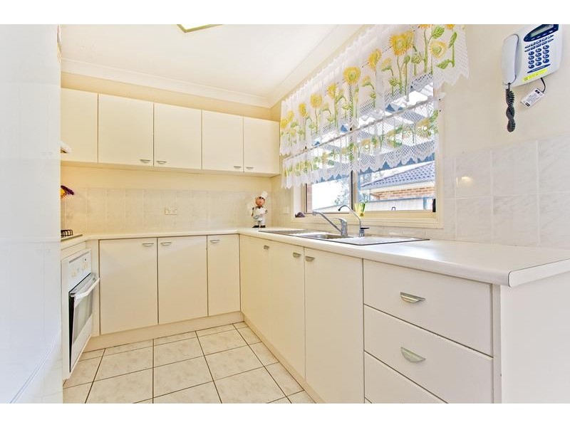 27 Pardalote Place, Glenmore Park NSW 2745