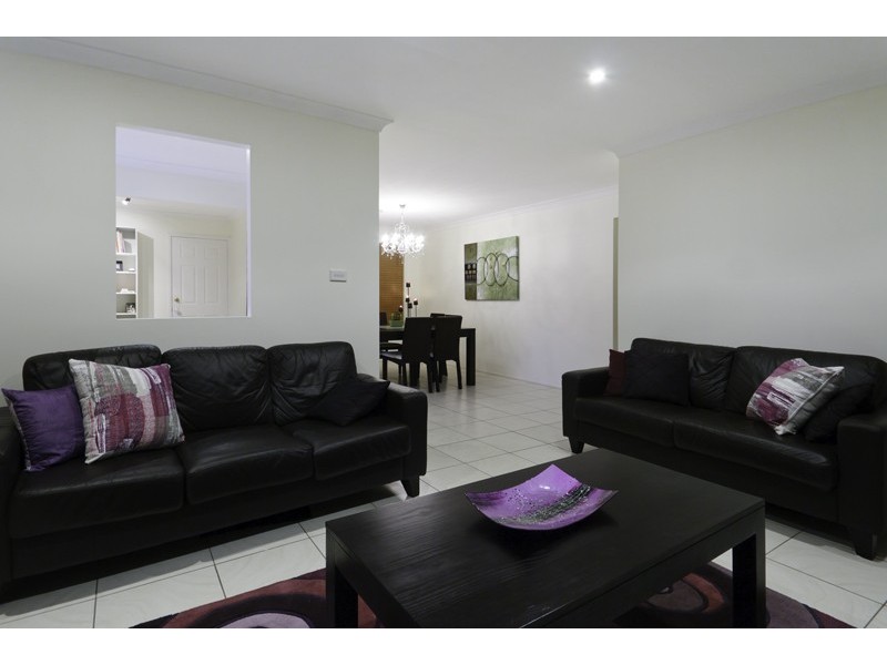 13 Branksome Way, Glenmore Park NSW 2745