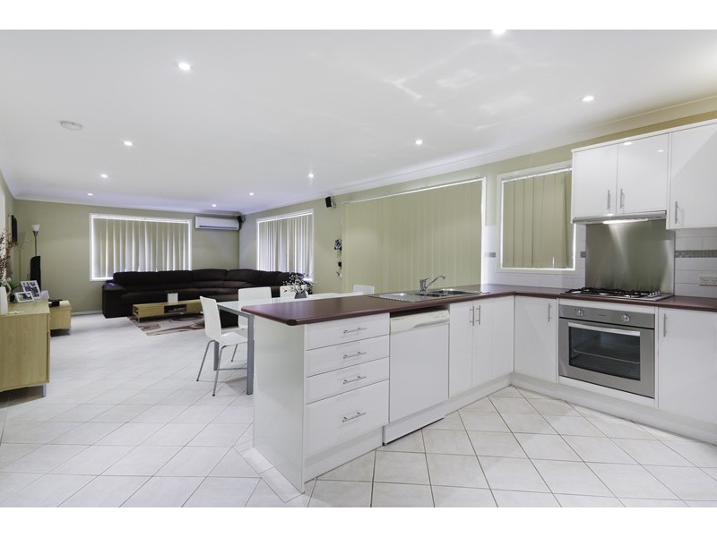 5 Carex Close, Glenmore Park NSW 2745