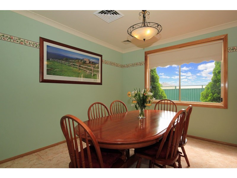 4 Bayldon Place, Glenmore Park NSW 2745