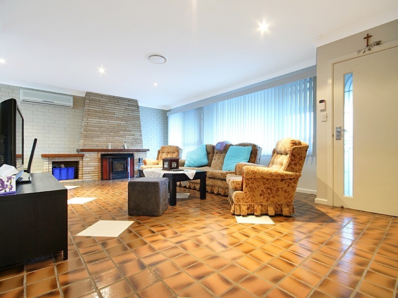 17 The Straight Road, Mulgoa NSW 2745