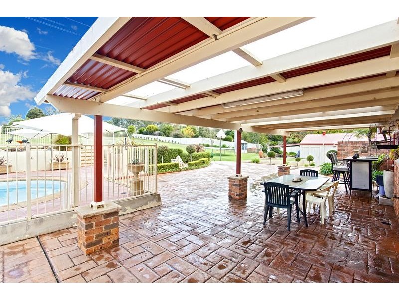 8 Prunus Close, Glenmore Park NSW 2745