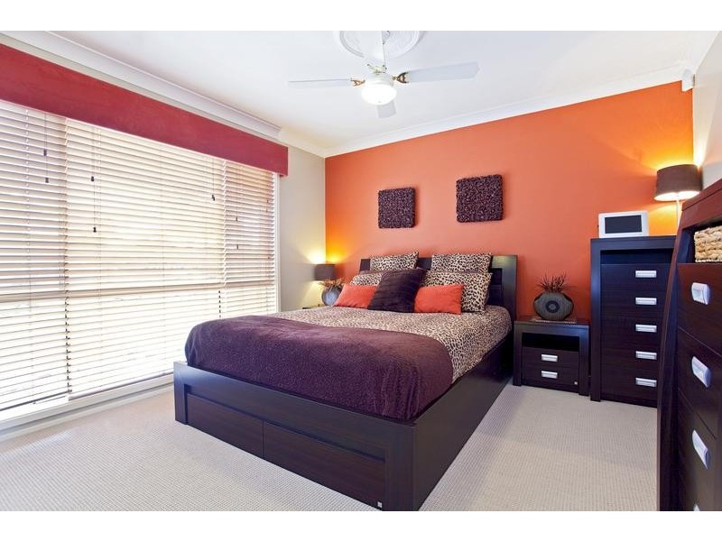 8 Prunus Close, Glenmore Park NSW 2745