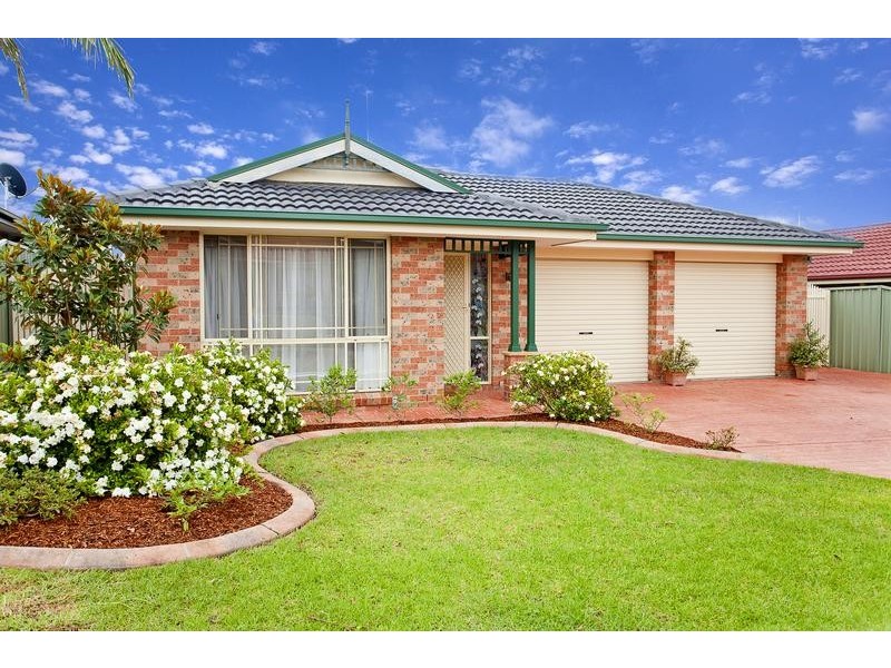 14 Winna Place, Glenmore Park NSW 2745