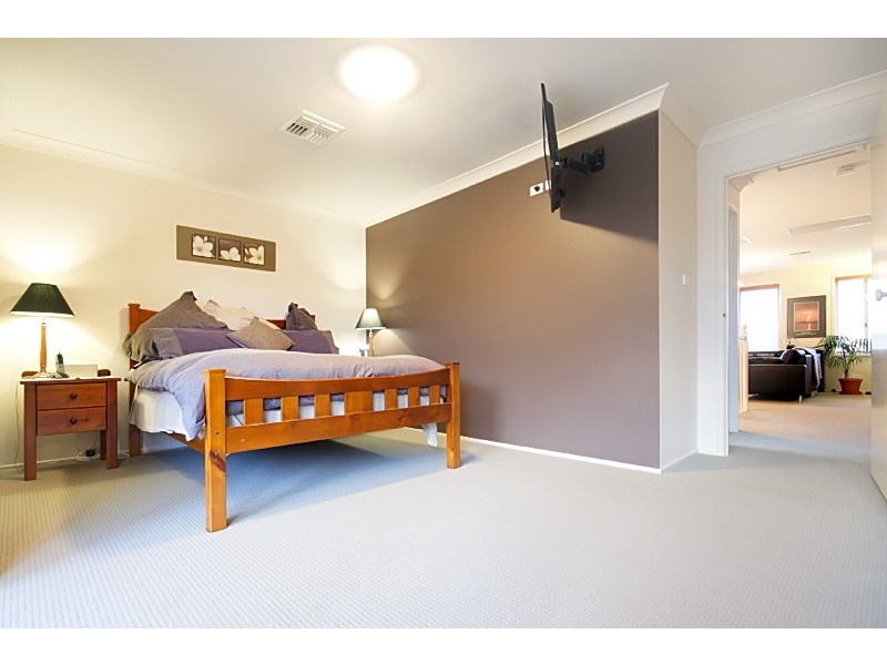 24 Sorenson Crescent, Glenmore Park NSW 2745