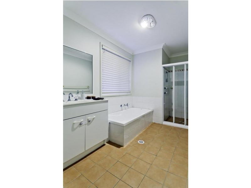 14 Waringa Crescent, Glenmore Park NSW 2745