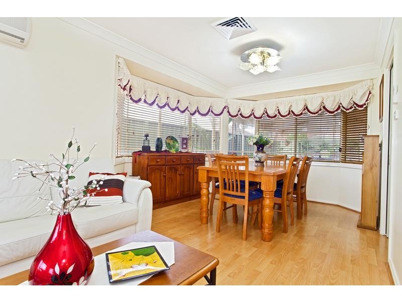 6 Dutba Place, Glenmore Park NSW 2745