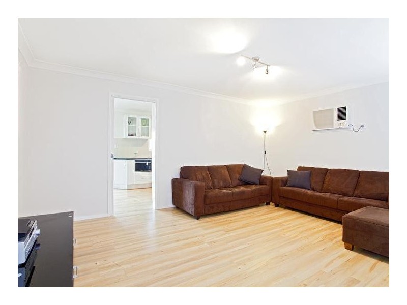 10 Cowan Place, Glenmore Park NSW 2745